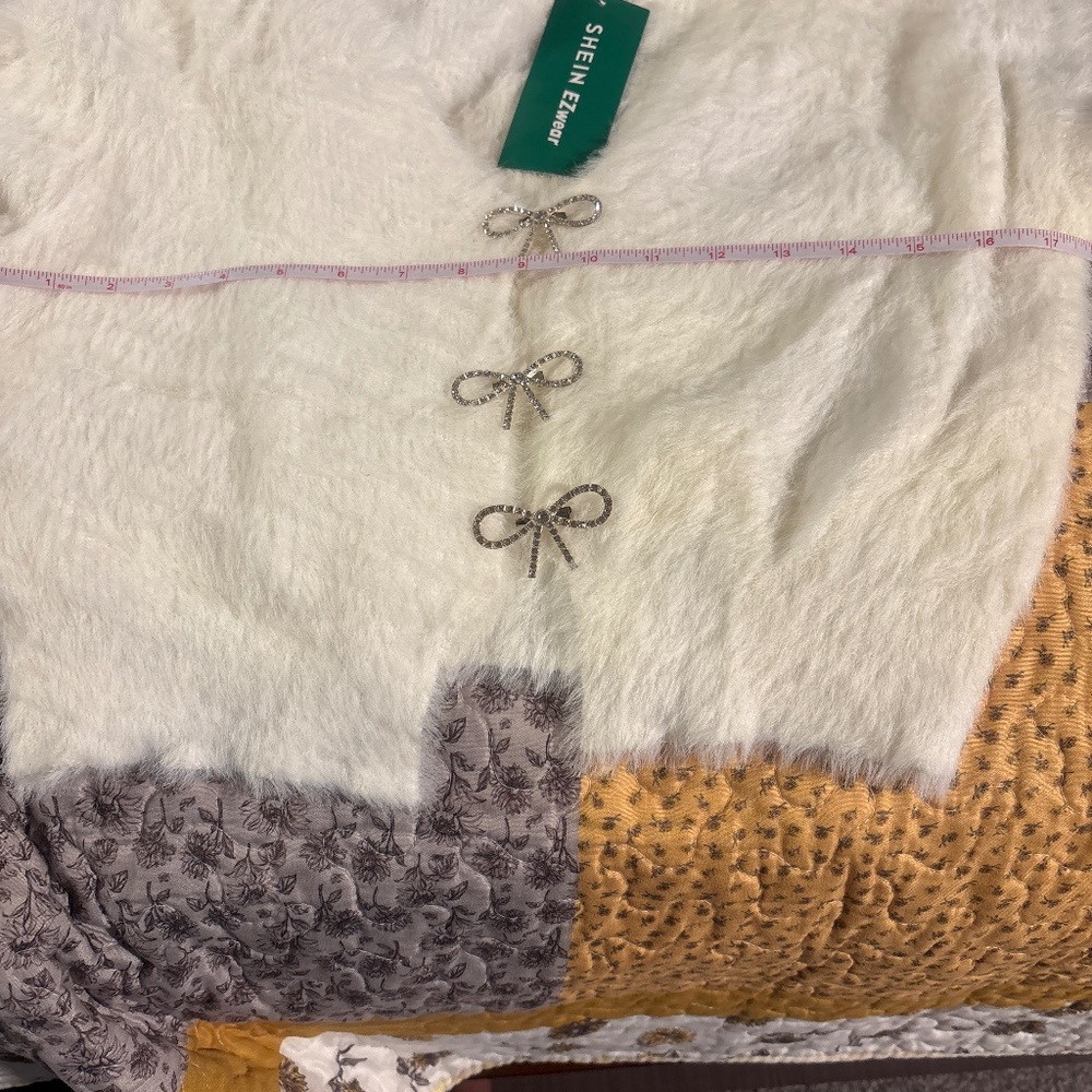 Winter white EXTREMELY soft cardigan
